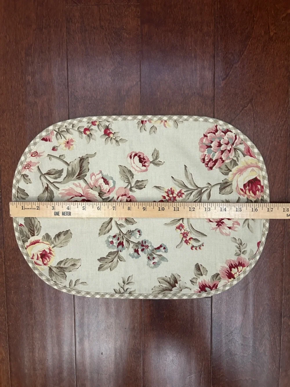 Reversible Shabby Chic Floral and Gingham Quilted Fabric Placemats, Set of Six